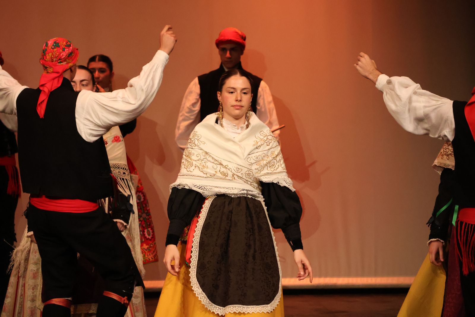 el-bolero-en-el-teatro-principal-9