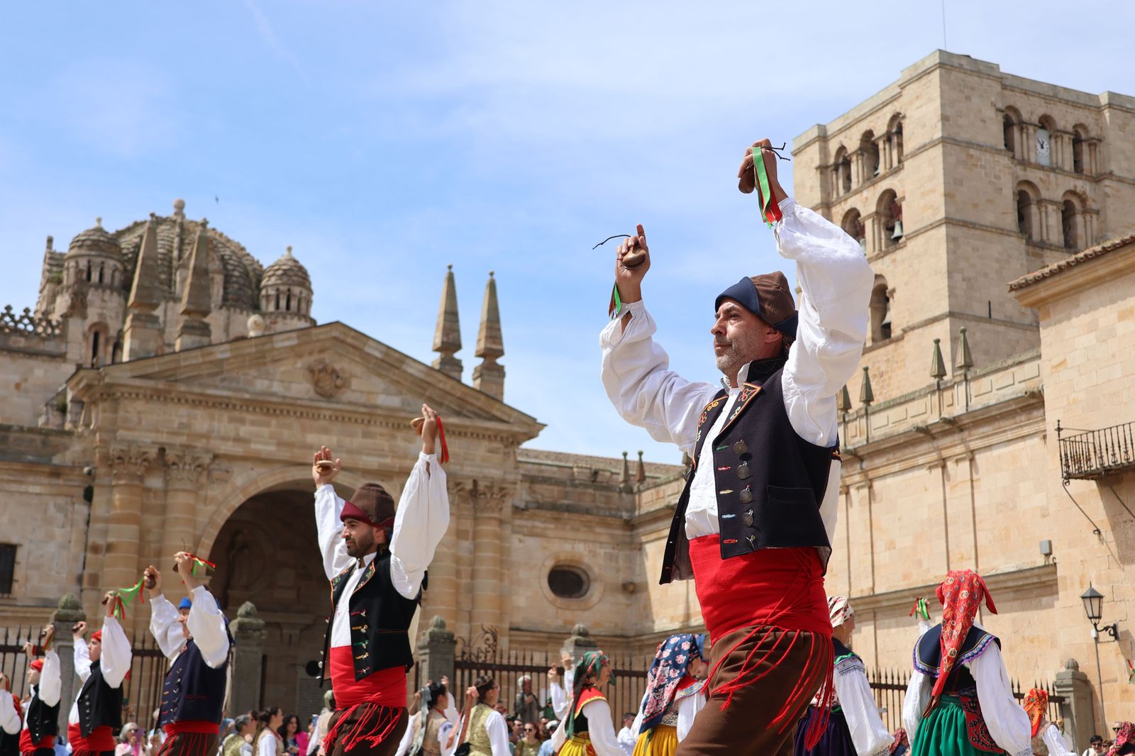 el-bolero-de-algodre-en-la-plaza-de-la-catedral-44