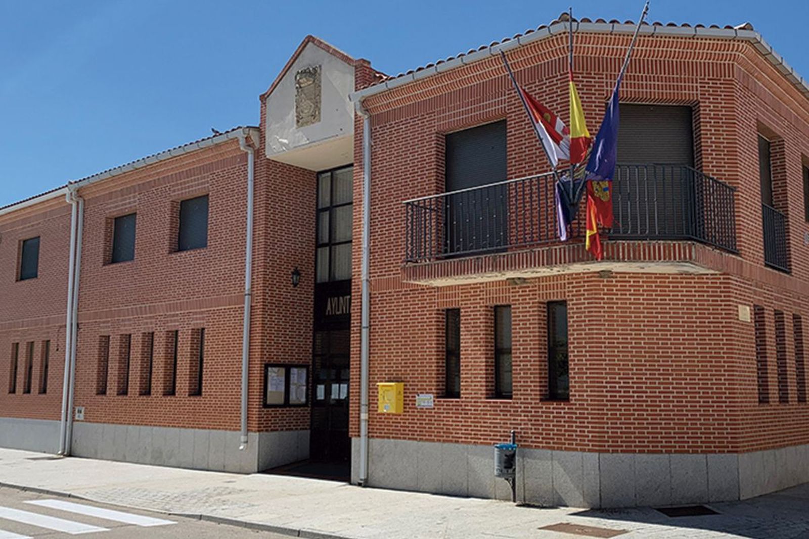 Fachada del Ayuntamiento de Villoria Fachada del Ayuntamiento de Villoria