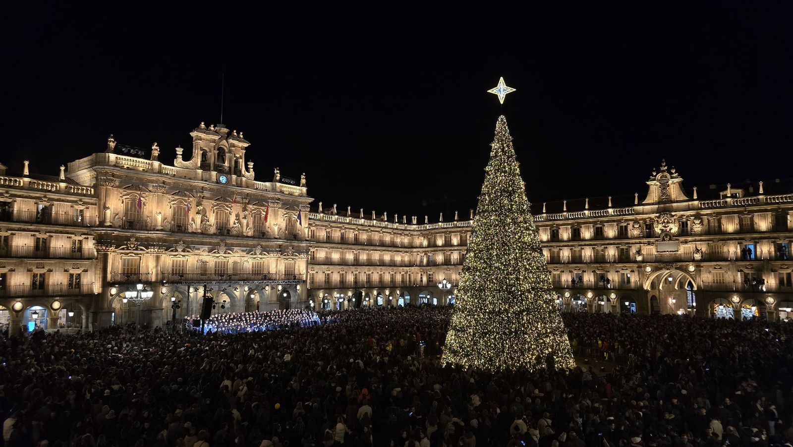 Encendido luces de Navidad en la Plaza Mayor