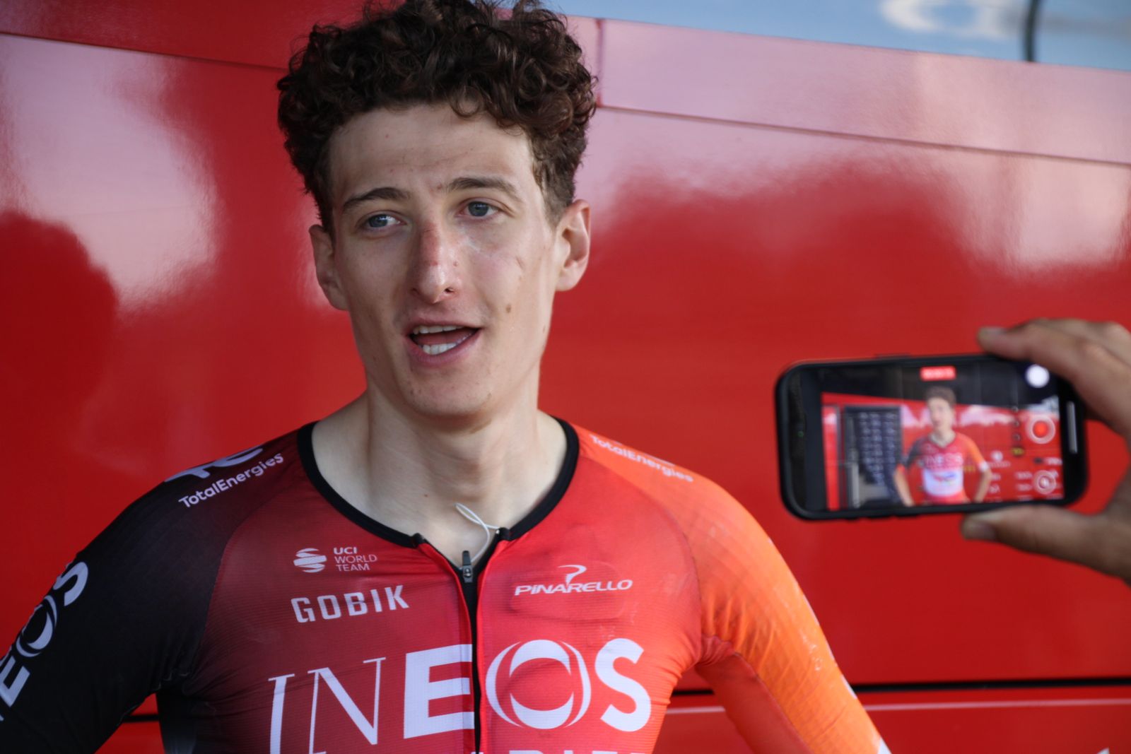 La Vuelta llega a Guijuelo y Philipsen se lleva el esprint