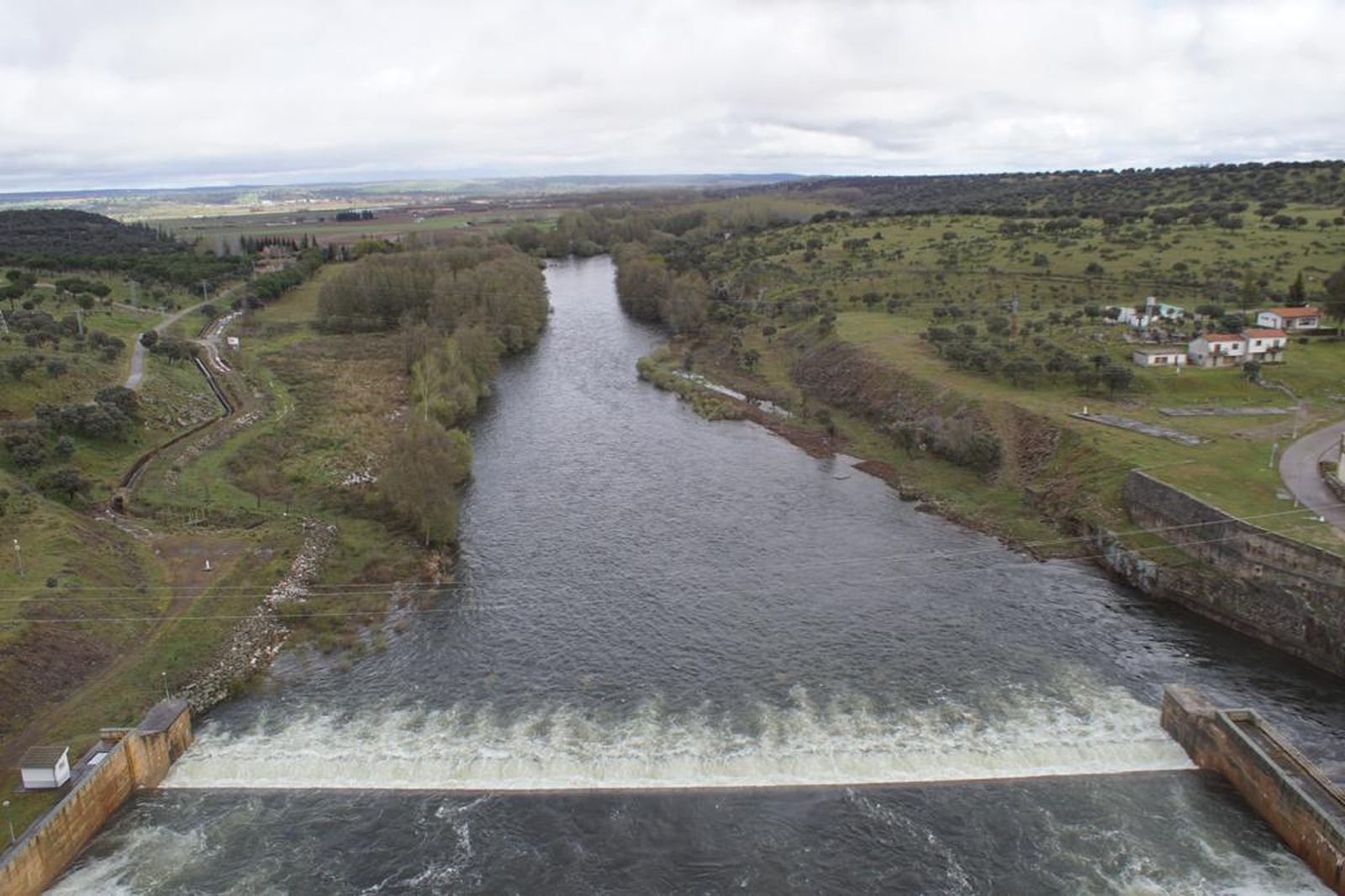 whatsapp-image-2024-03-30-at-10-44-50-6