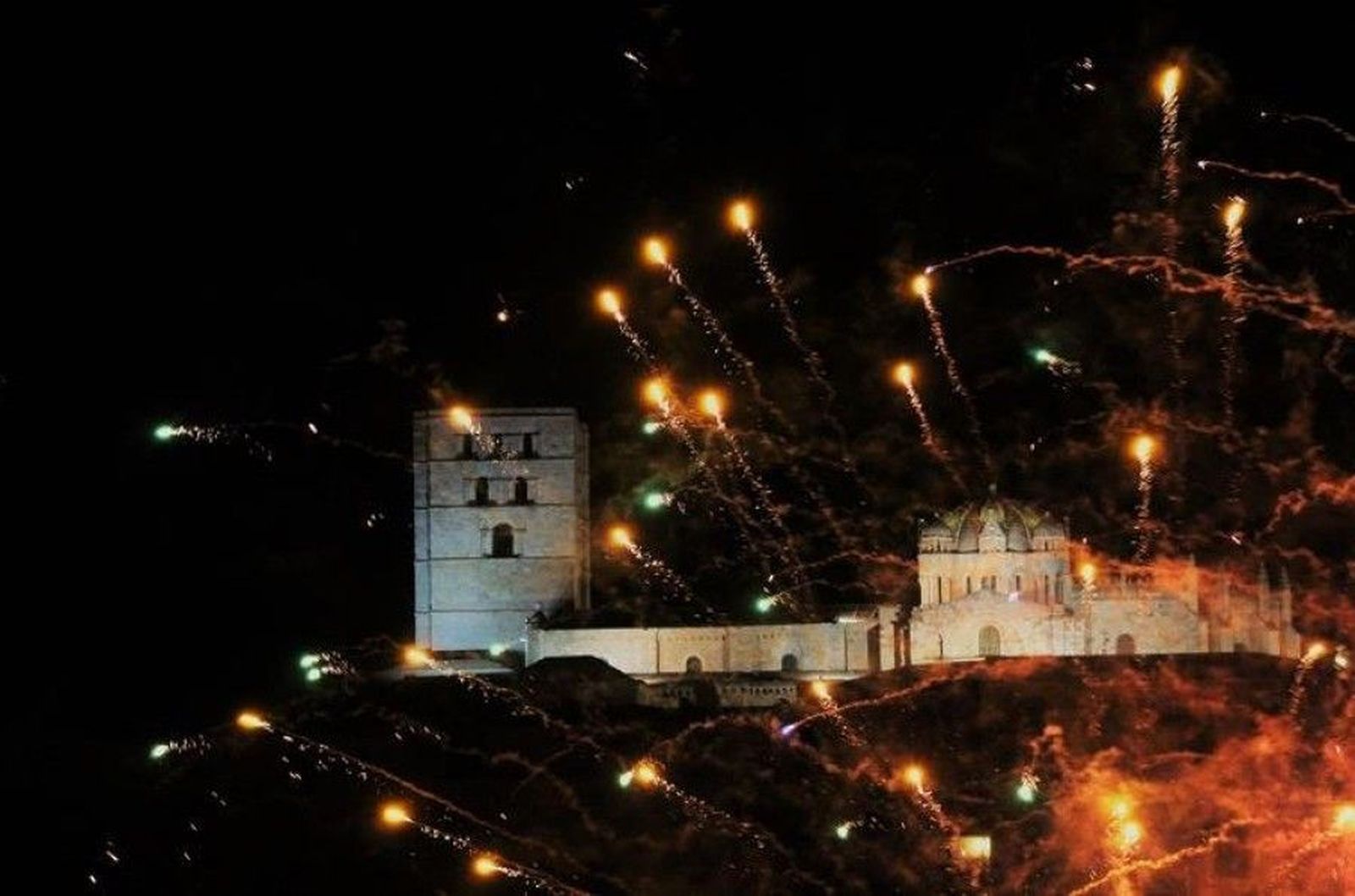 Imagen de los fuegos artificiales de San Pedro el pasado 2022