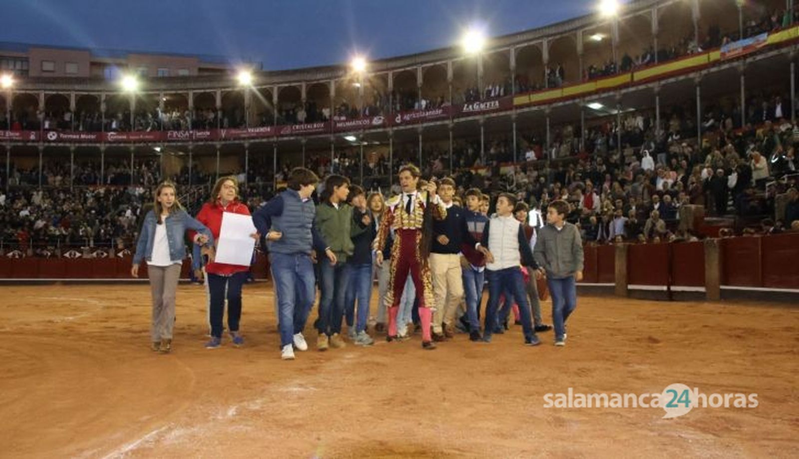 GALERÍA | Corrida concurso de despedida de López Chaves y El Juli: momentos más destacados del último festejo de abono de la Feria Taurina Virgen de la Vega 2023. Fotos Andrea M.