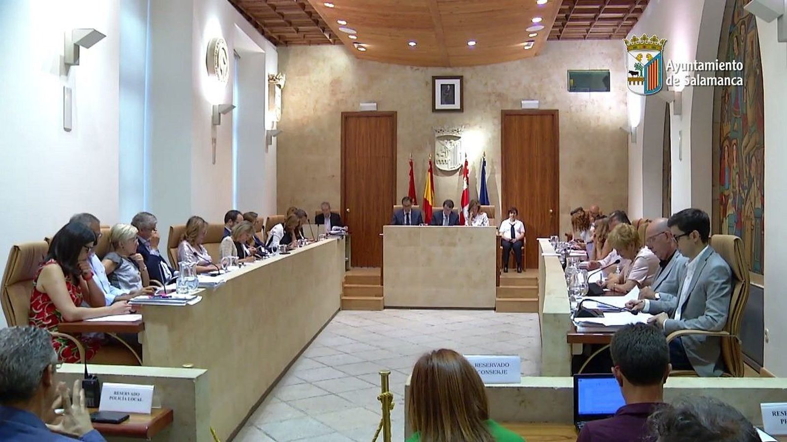 El último pleno del Ayuntamiento antes de las vacaciones aprueba el asfaltado de una veintena de calles