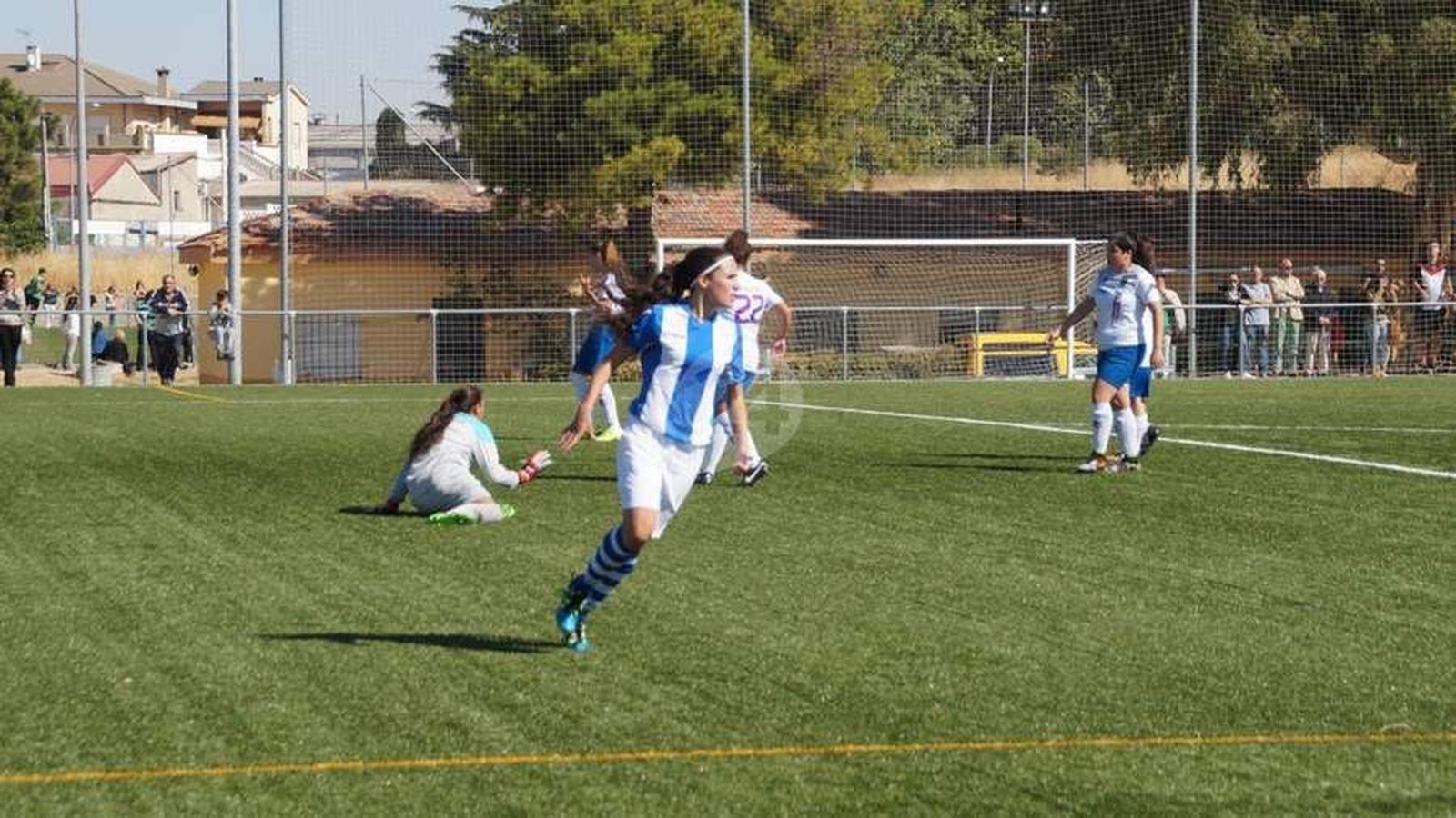 LAURA GUTI GOL RONDILLA