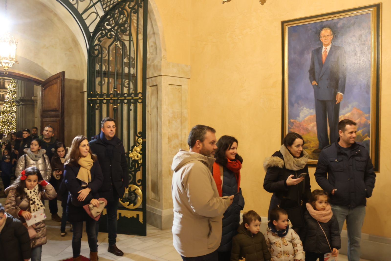 El Cartero Real sigue recogiendo las cartas con los deseos de los niños de Salamanca antes de la noche del 5 de enero