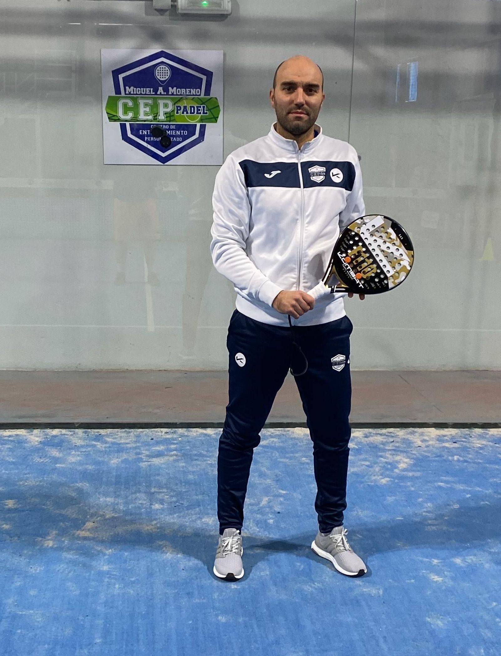 B33EC386 A128 47F8 8799 11B5855261AD