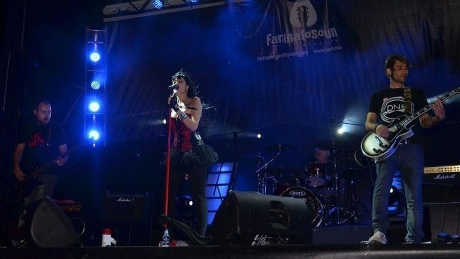 400 personas asisten a la tercera edición del Farinato Sound Festival