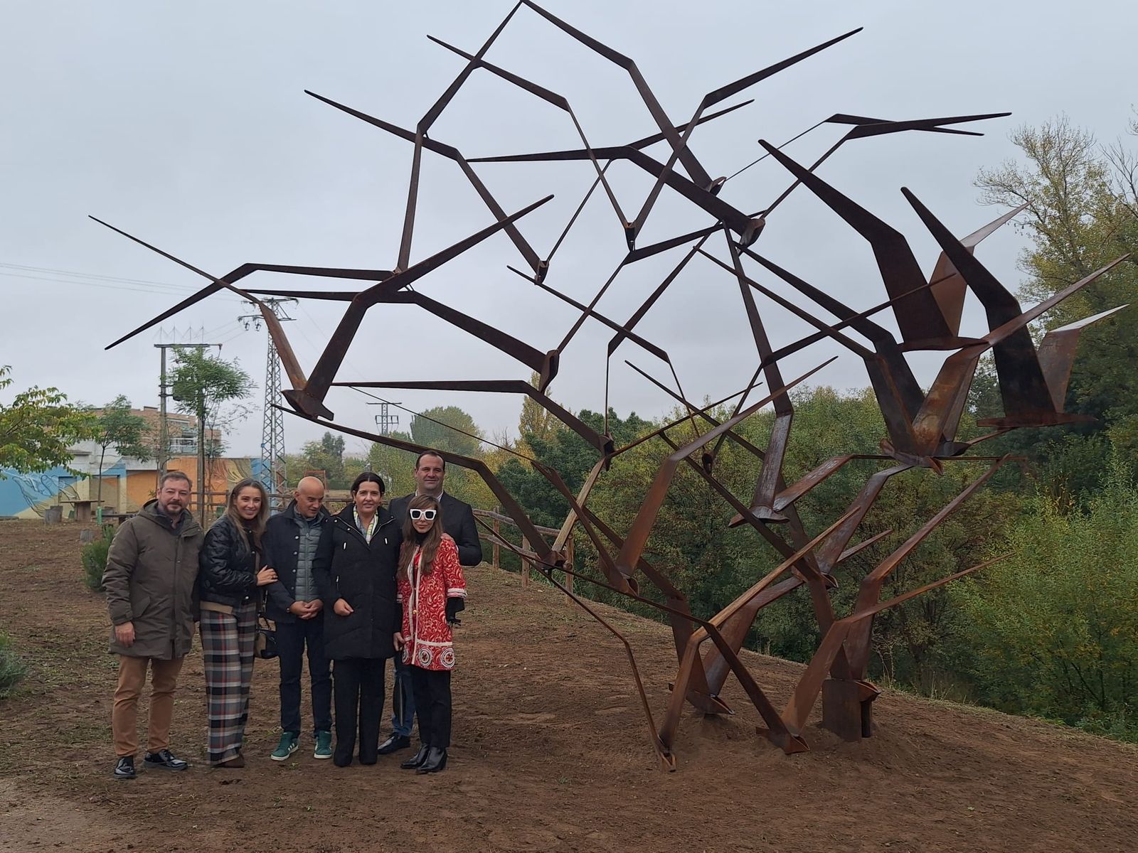 Aves, nueva escultura de la ruta de arte emboscado en Santa Marta