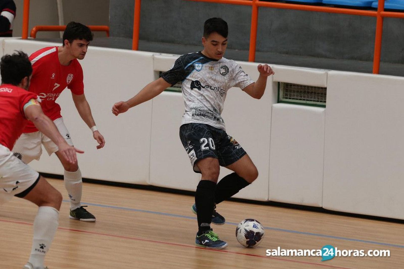 Sergio Peix, en el duelo ante Tierno Galván.