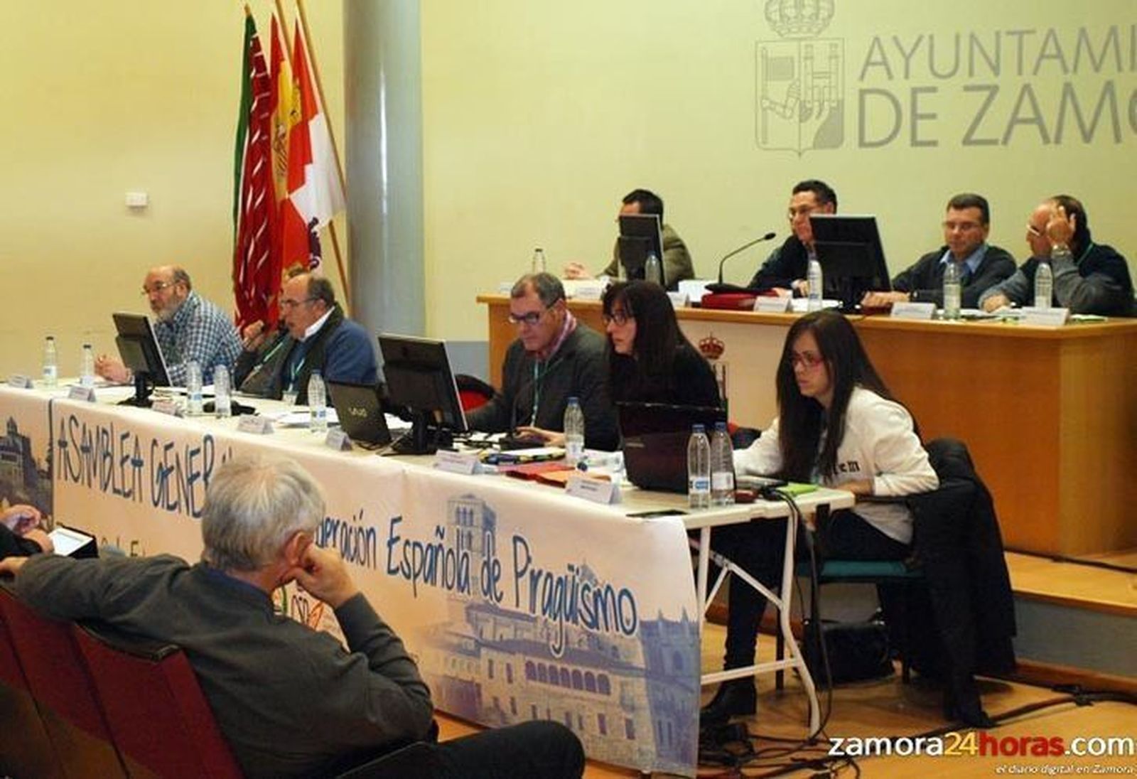 El piragüismo español respalda la gestión del zamorano Román Mangas