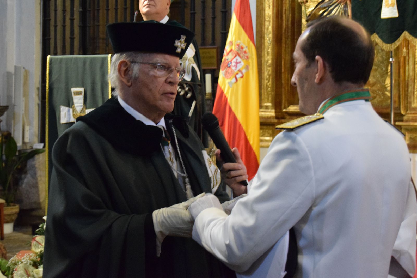 la-real-cofradia-de-caballeros-cubicularios-recibe-a-sus-nuevos-miembros-13