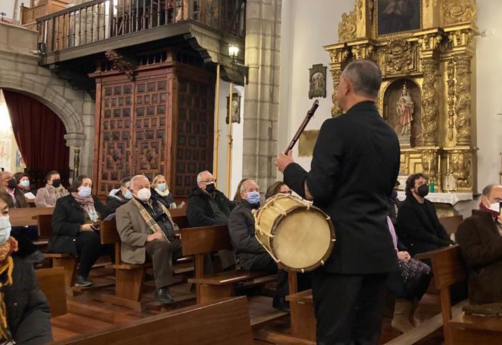 José Ramón Cid, en la primera pieza interpretada. Foto de archivo.