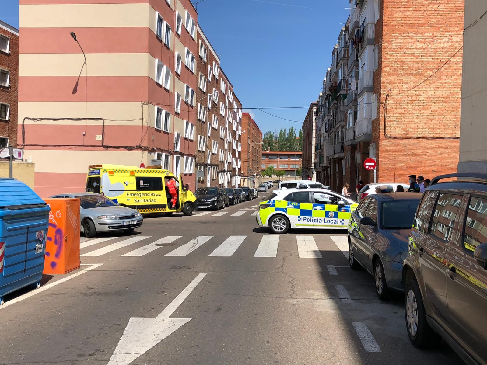 Herida una mujer en silla de ruedas de 94 años tras ser atropellada en la calle Batuecas