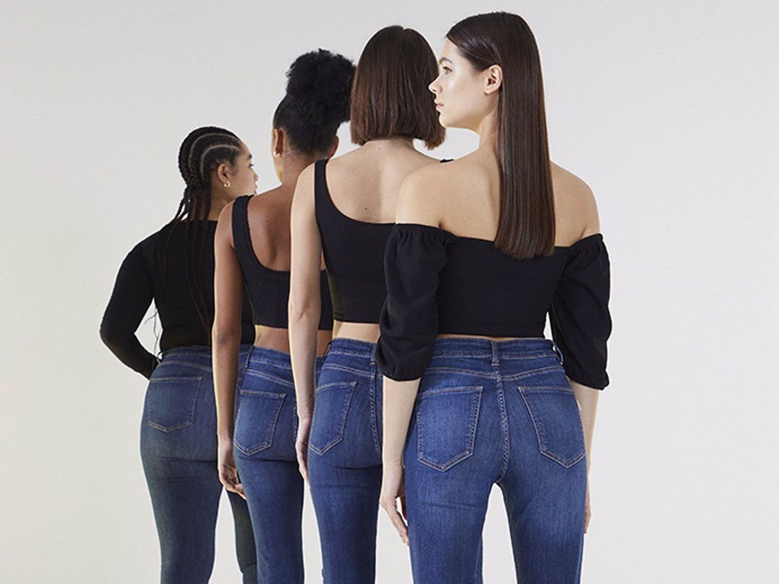 Stradivarius lanza sus nuevos jeans ultra slim sin tallas   CORTESÍA STRADIVARIUS. EP