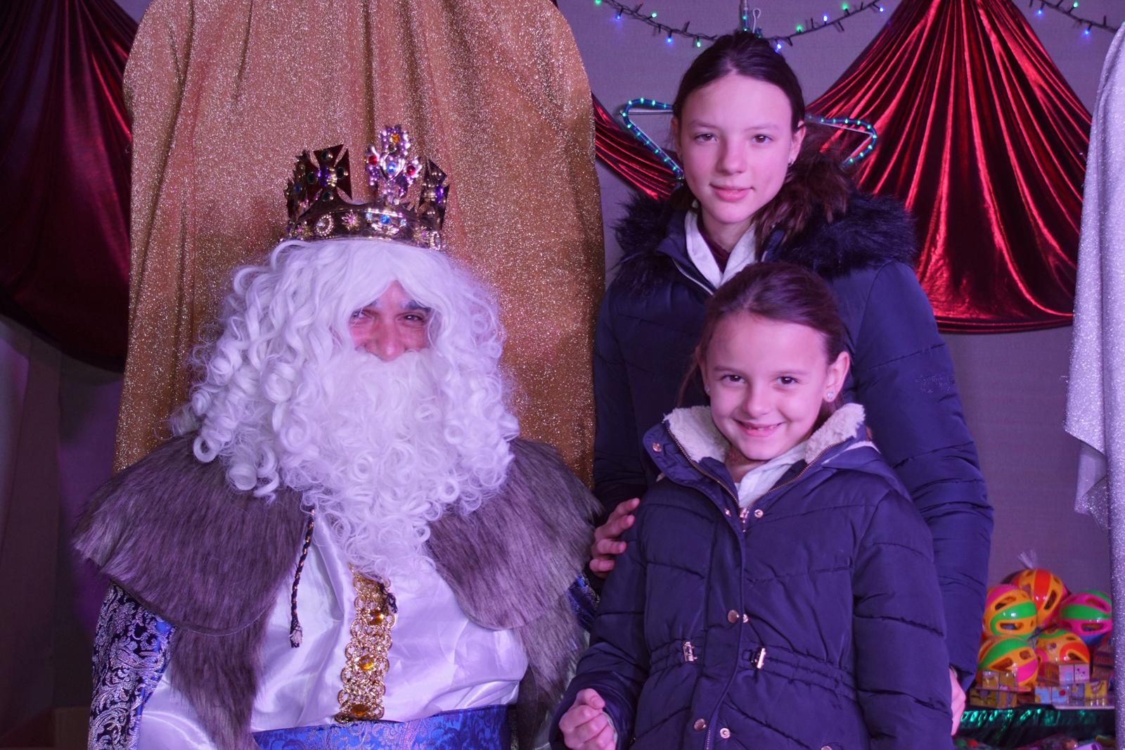 Los Reyes Magos reciben las cartas de los niños de El Encinar