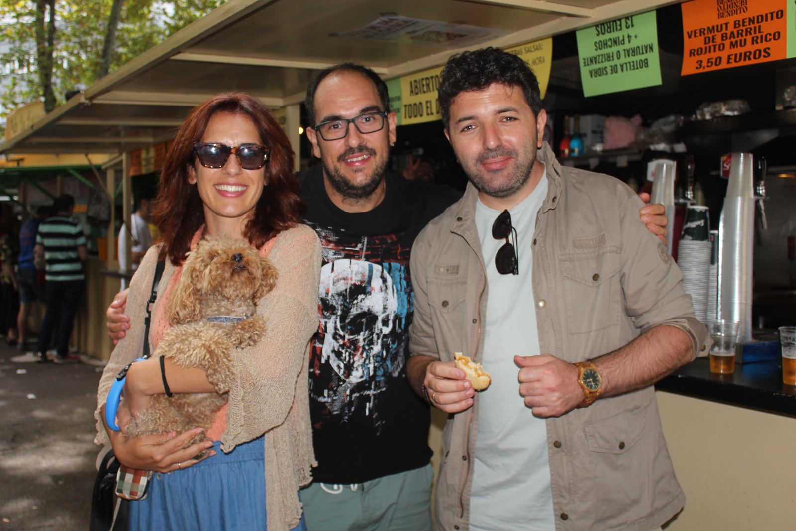 Ambiente en la Feria de Día en el mediodía de este domingo