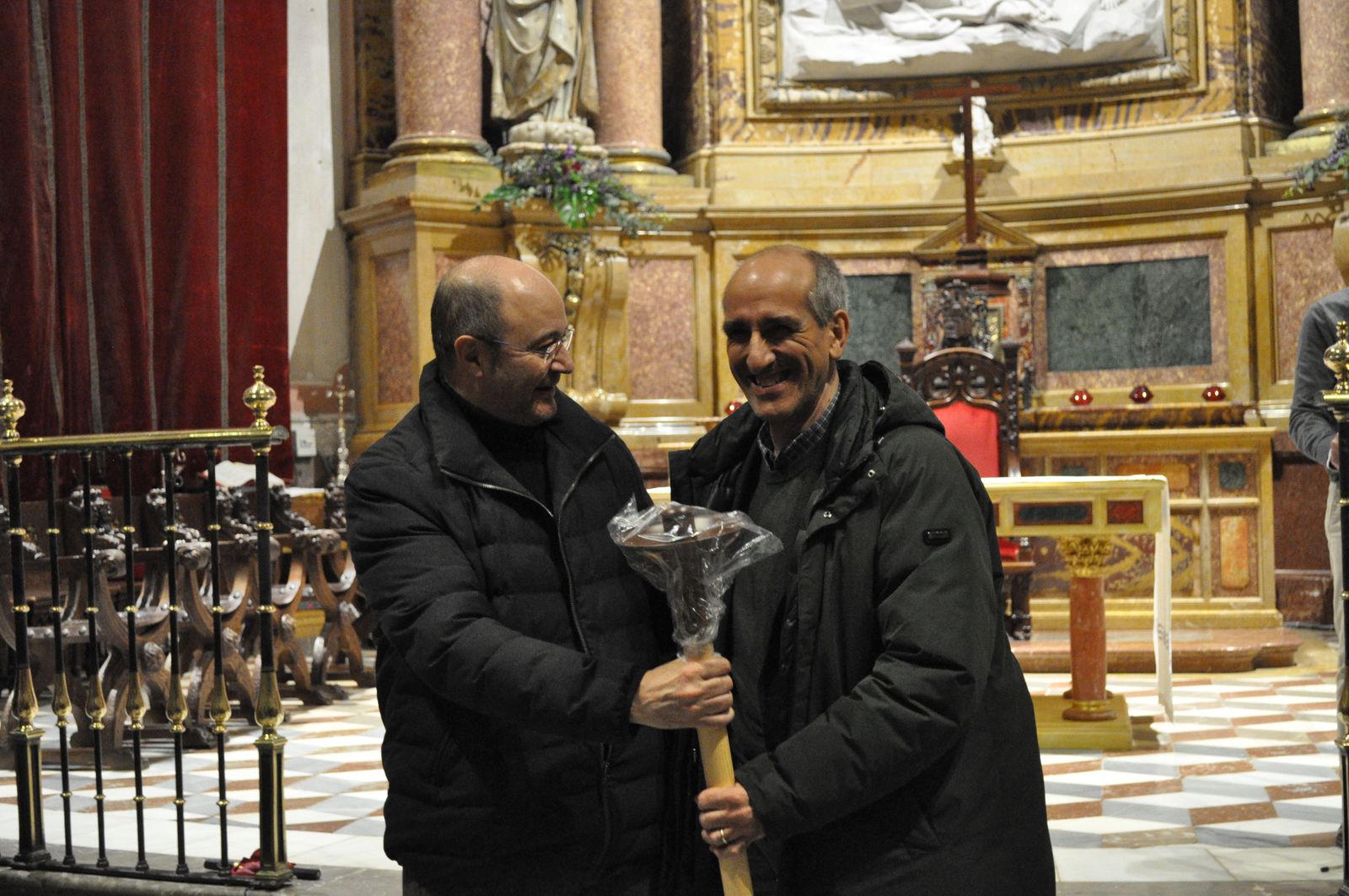 entrada-de-nuevos-hermanos-y-reconocimiento-a-mayordomos-de-la-cofradia-del-silencio-2023-44