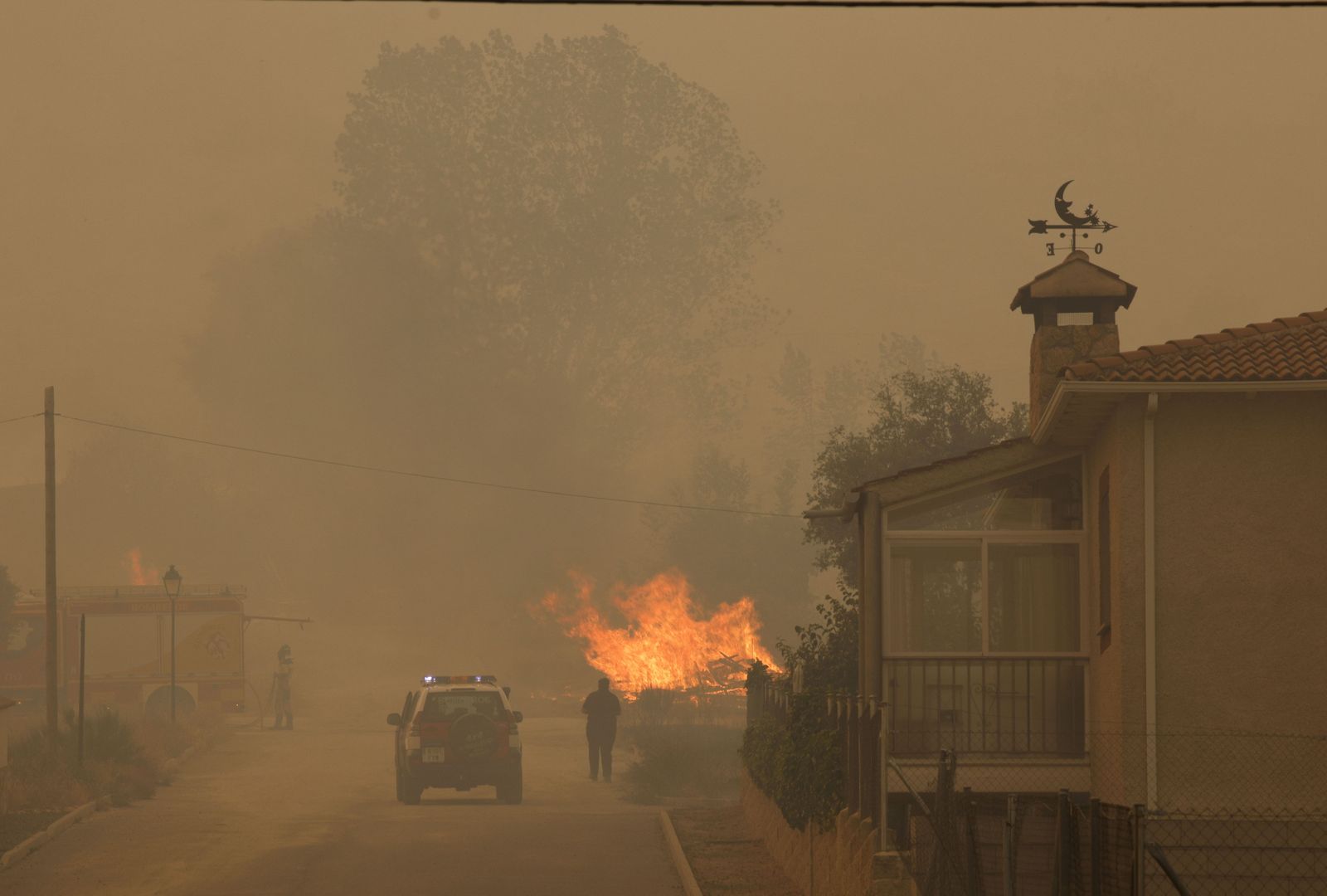 incendio-en-navalacruz-y-localidades-adyacentes-avila-foto-ical-18
