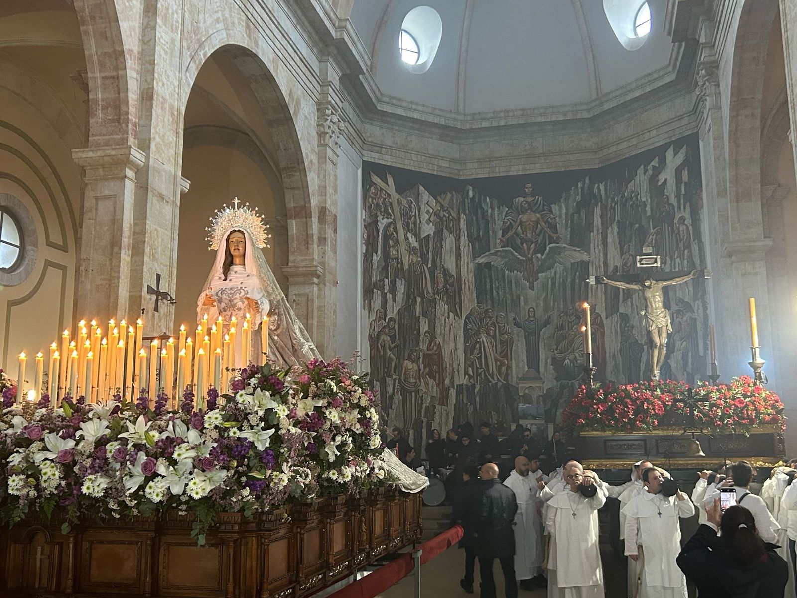 Procesión de la Hermandad del Cristo del Amor y de la Paz. Foto: Juanes