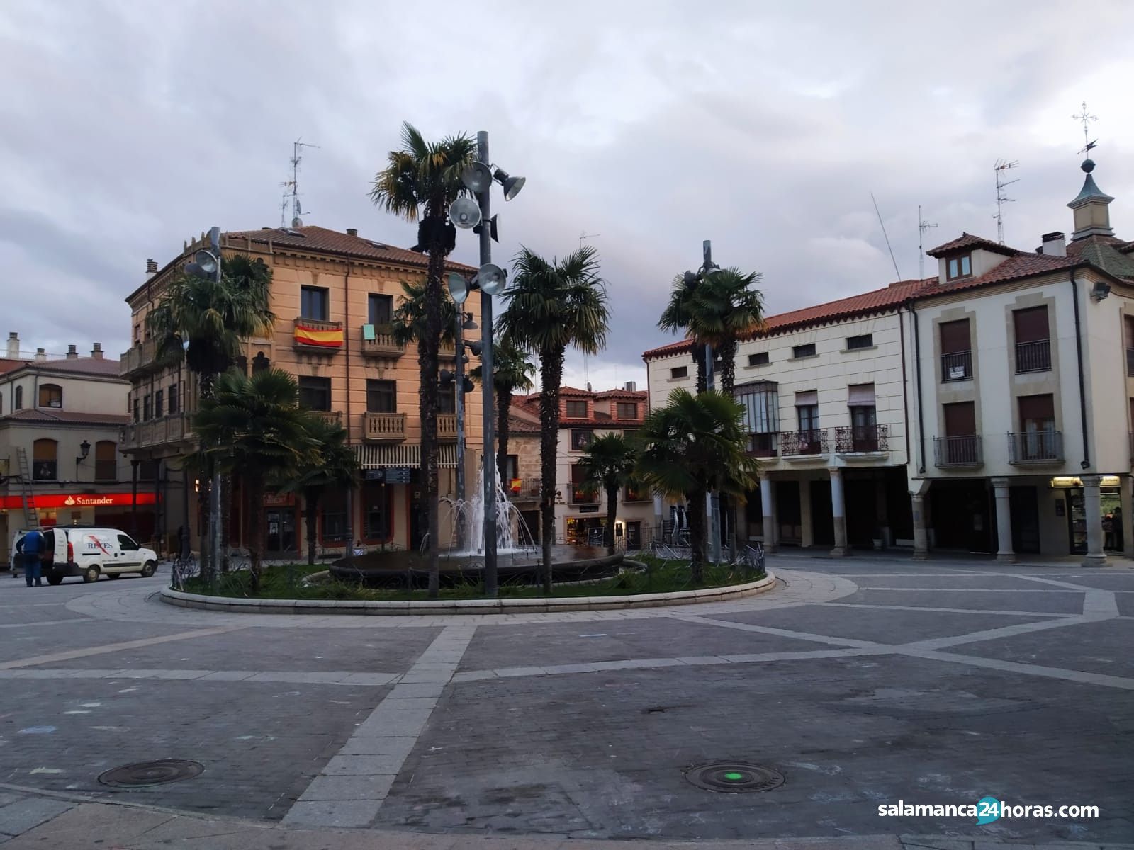 Alba plaza (2) Alba plaza (2)