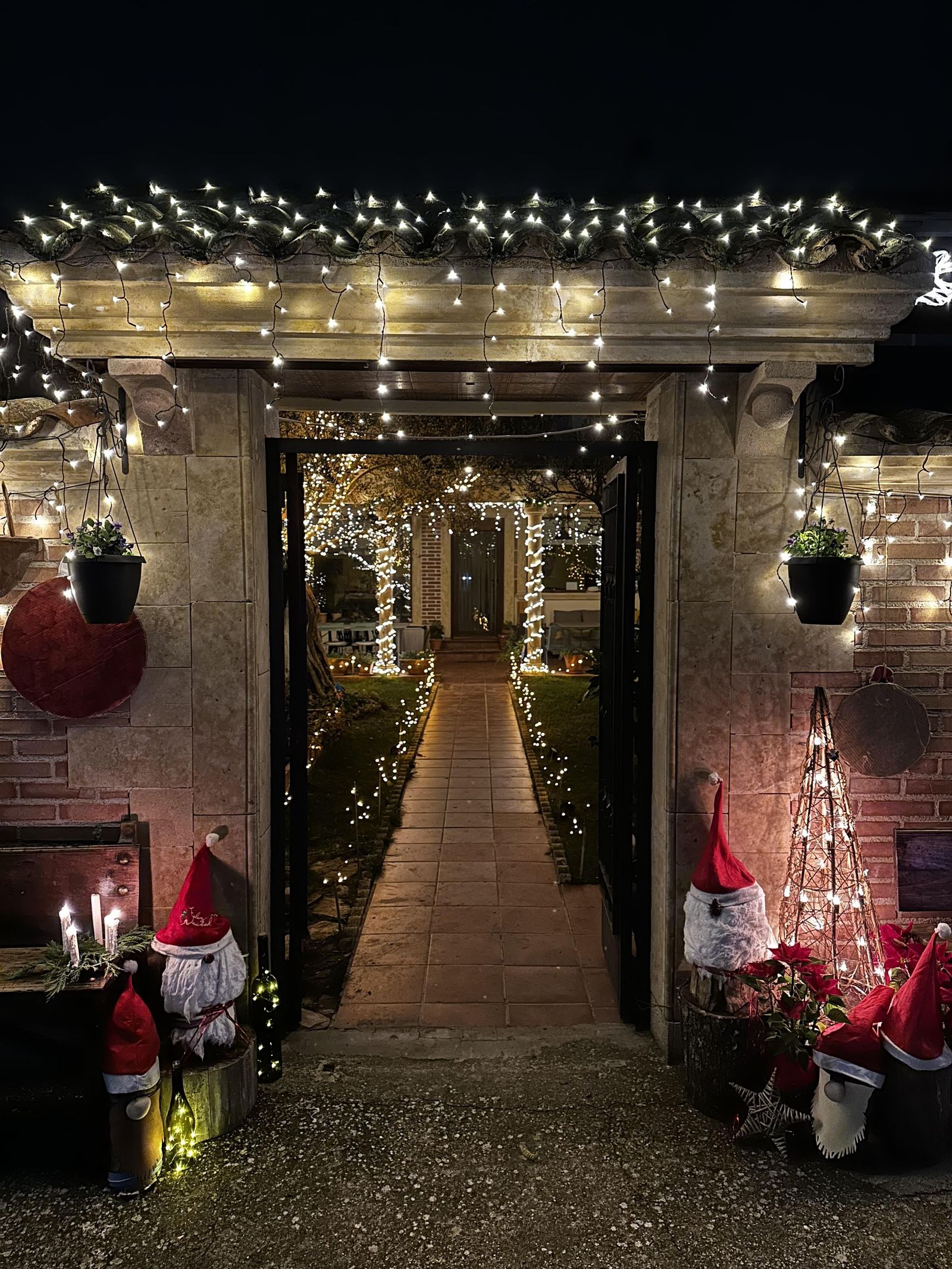 r-l-a-decoracion-navidena-en-una-vivienda-de-san-cristobal-de-la-cuesta-6