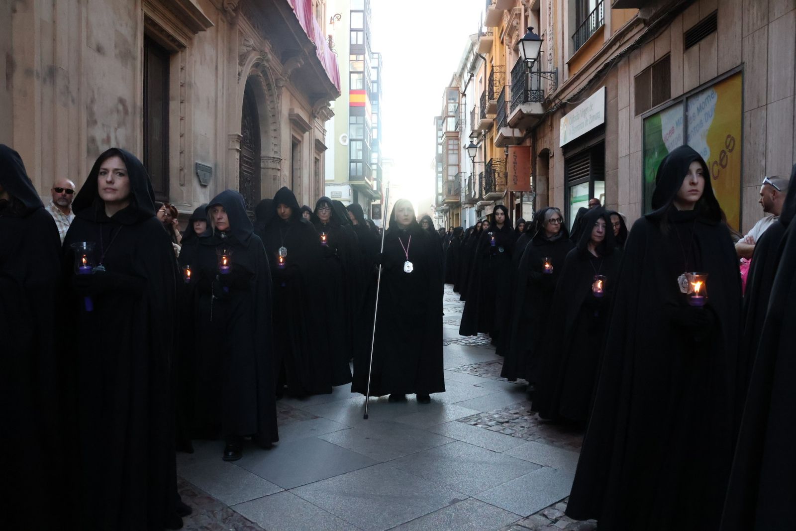 GALERÍA | Revive en imágenes la procesión de la Soledad