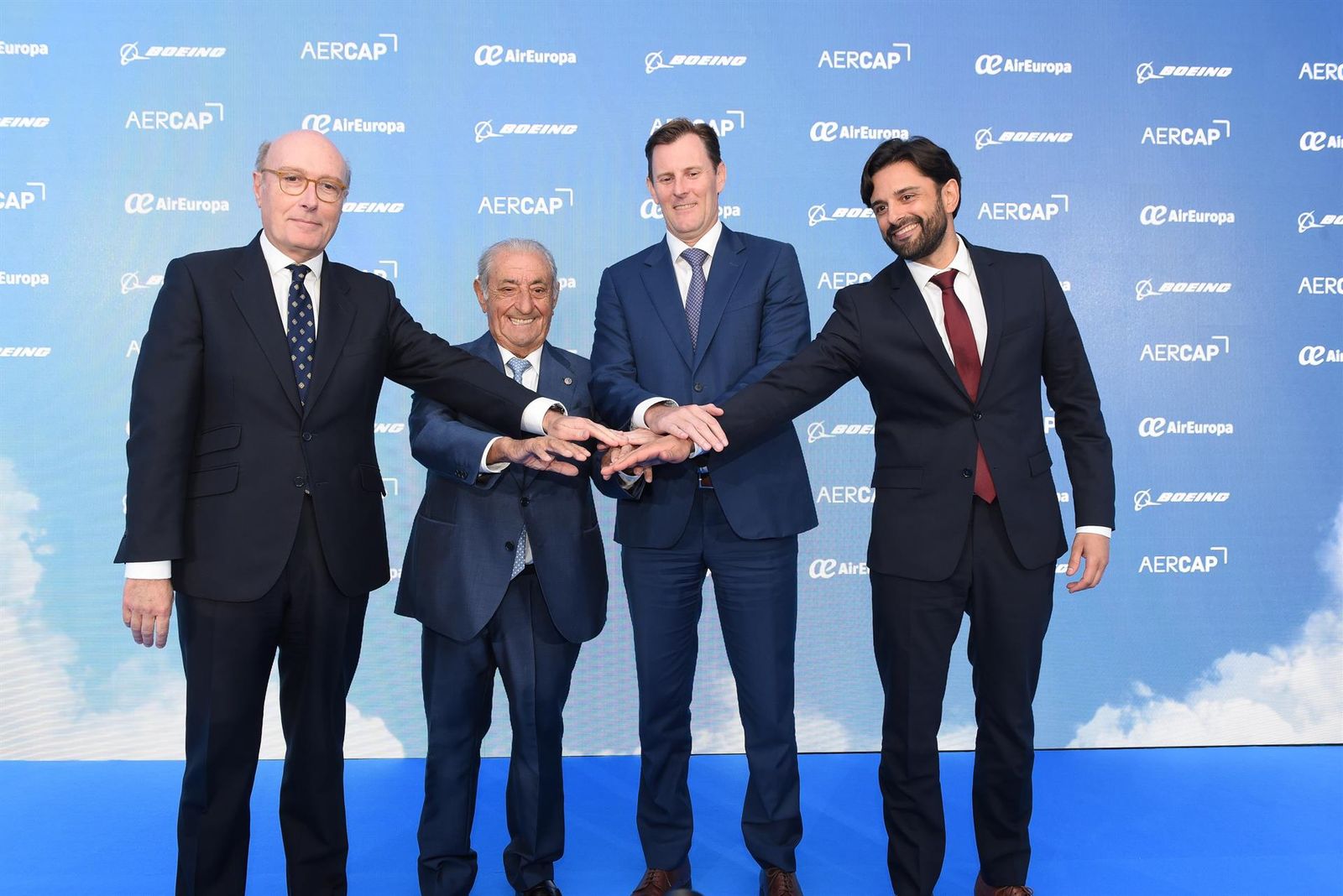 Juan José Hidalgo en el acto de presentación de su nuevo avión Dreamliner. - JORGE ZORRILLA/GLOBALIA