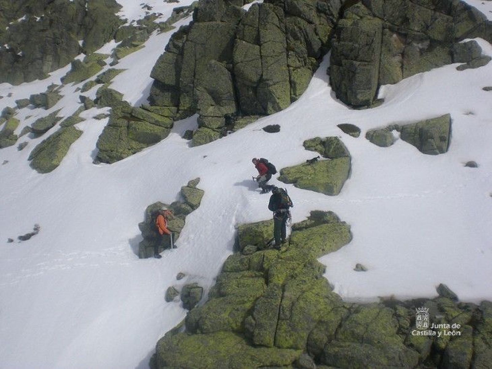 Fallecen otros tres montañeros tras sufrir una caída en la Sierra de Gredos