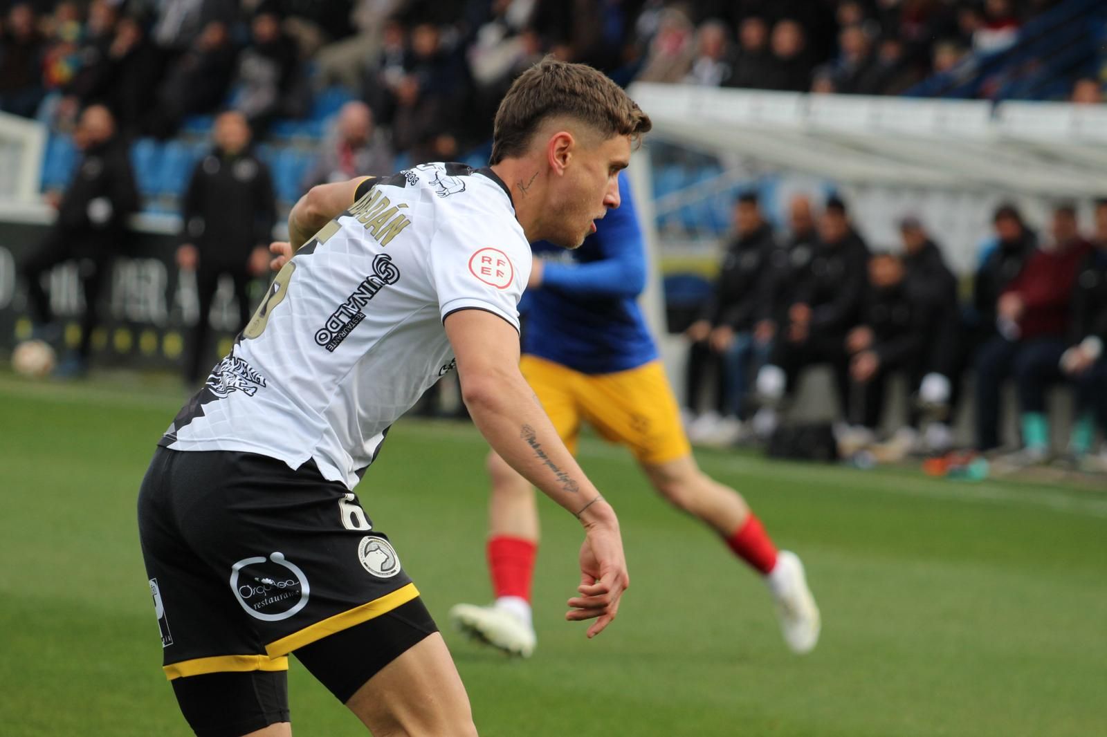 whatsapp-image-2025-03-02-at-16-27-03-4