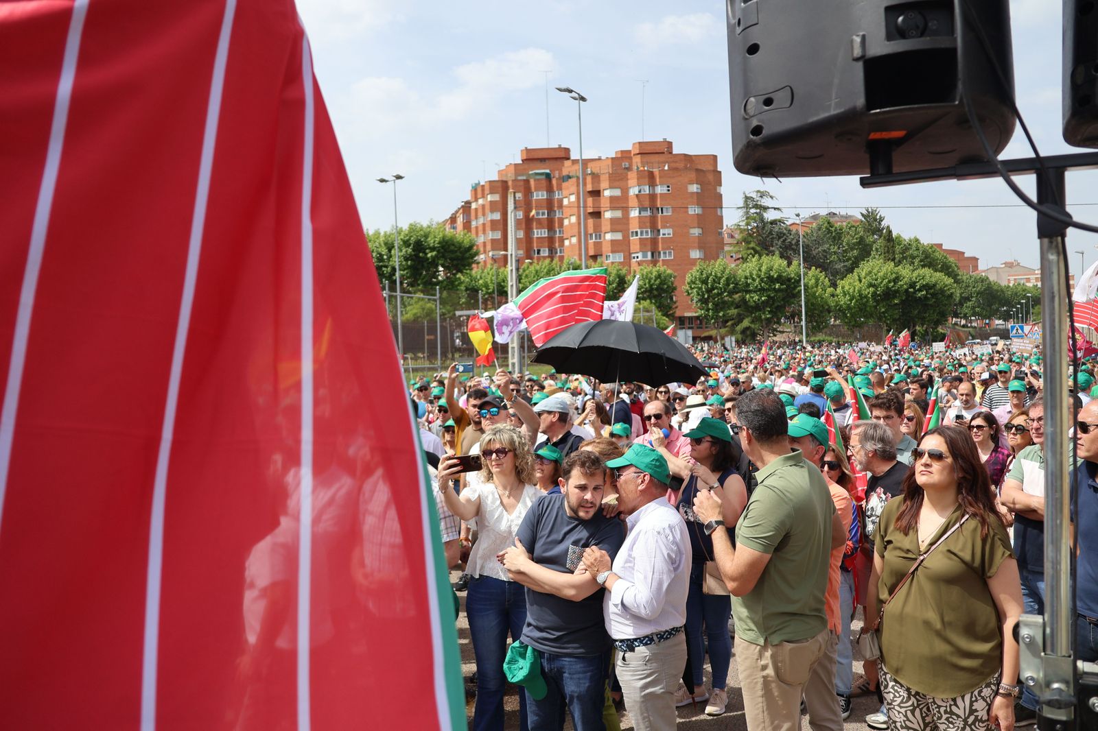 manifestacion-contra-la-perida-de-servicios-de-ave-63