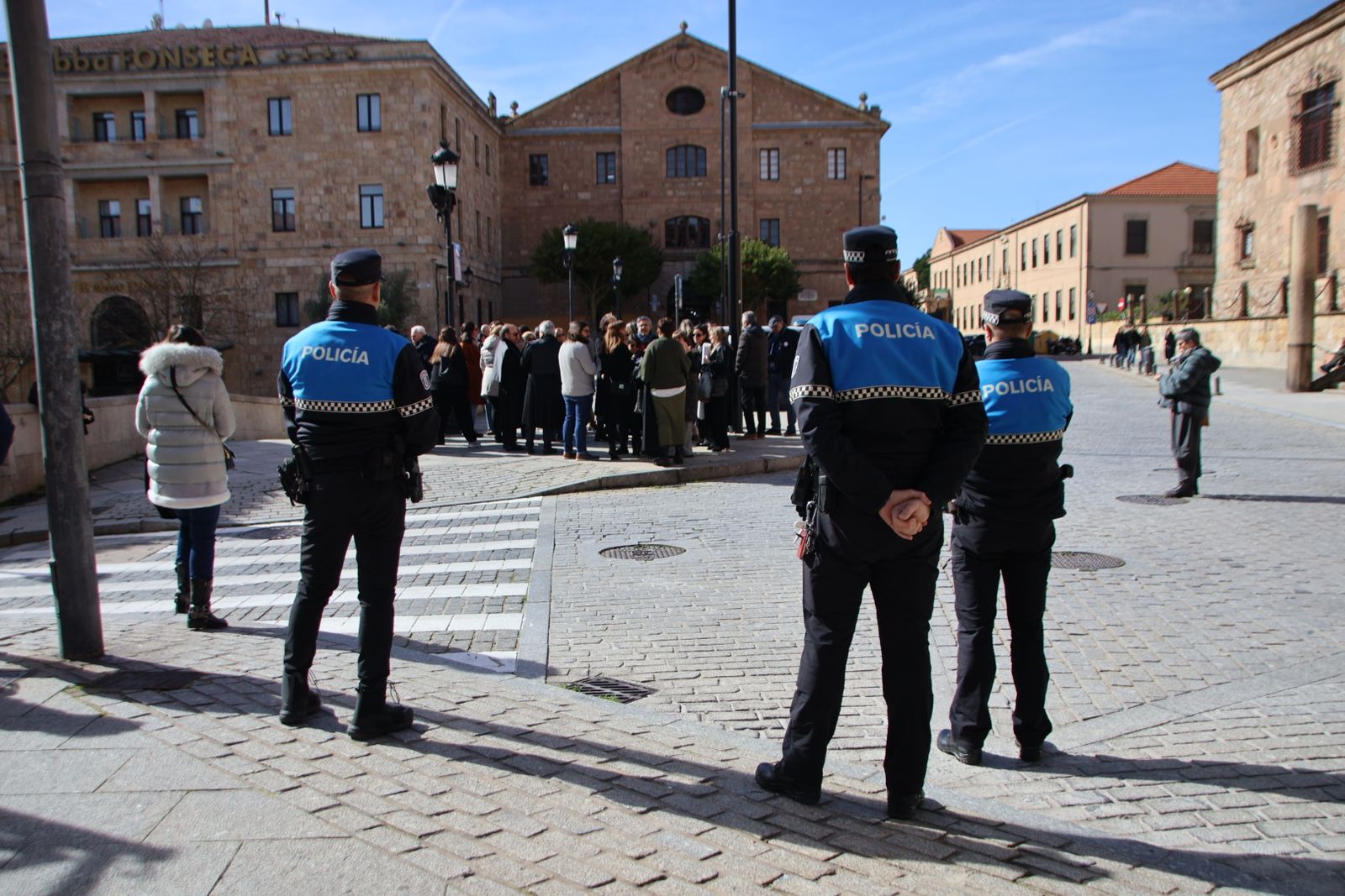 Concentración mutualistas ante la sede del PSOE