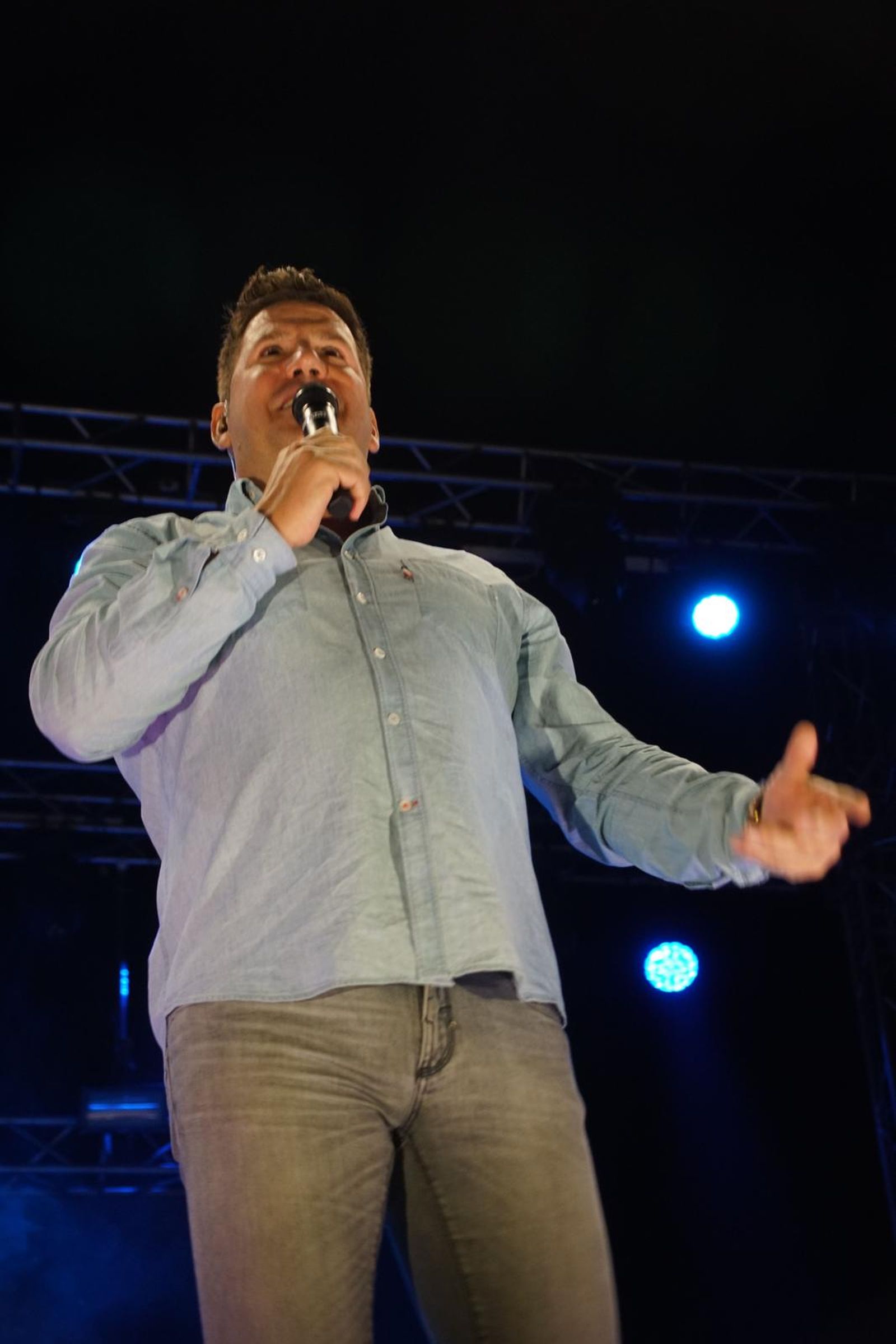 photo-2023-07-26-00-03-45-3