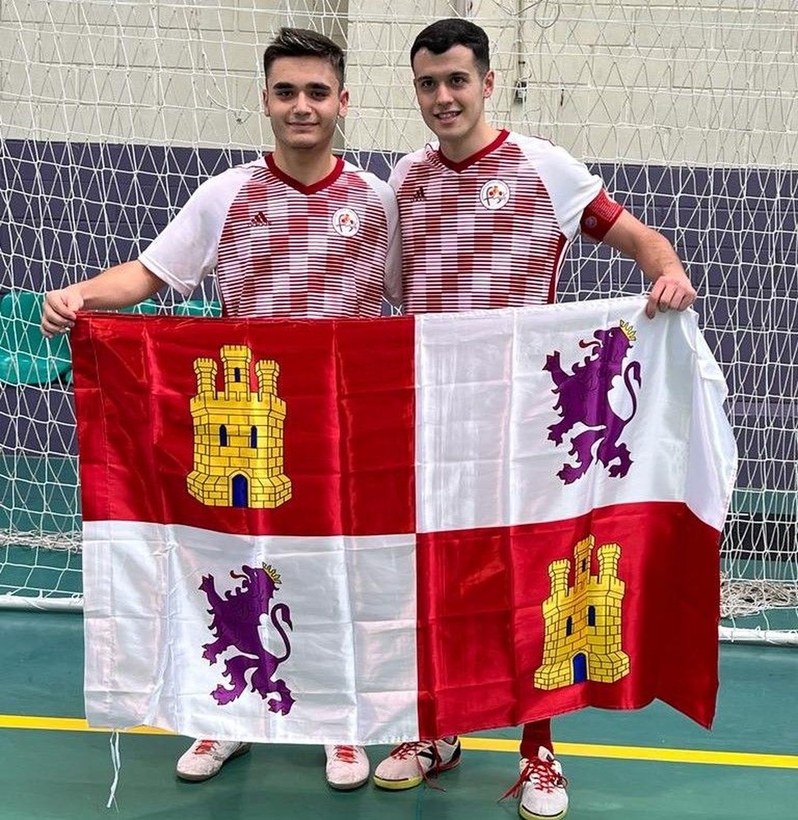 Pablo Sanz y Alejandro Martínez, del Atlético Benavente, en la fase final del Campeonato de España Sub 19.