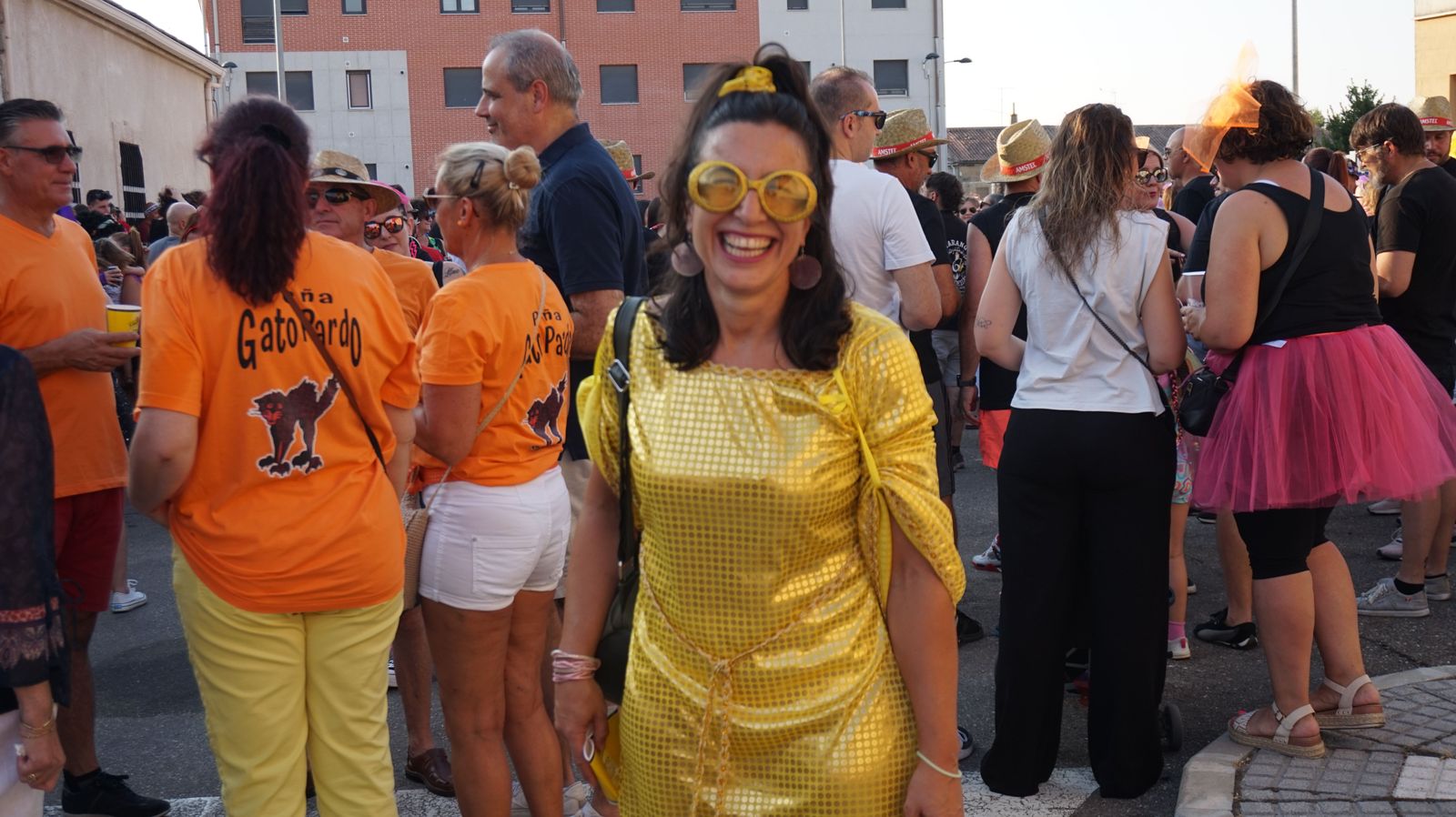 desfile-de-penas-en-castellanos-de-moriscos-50