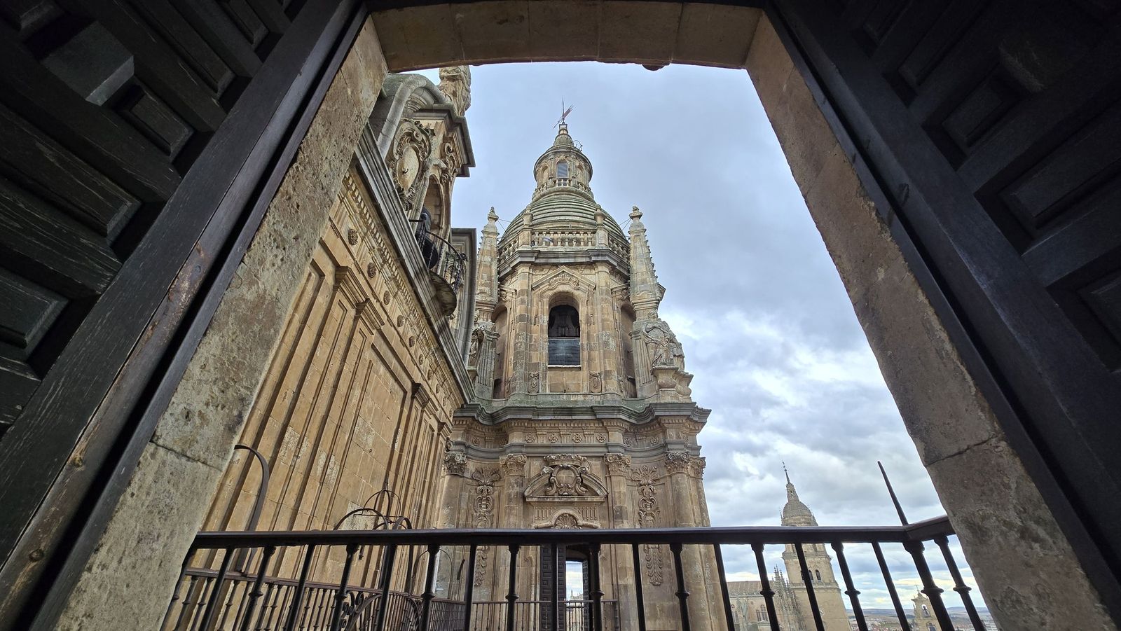 Vistas desde el Scala Coeli de Salamanca y su Catedral