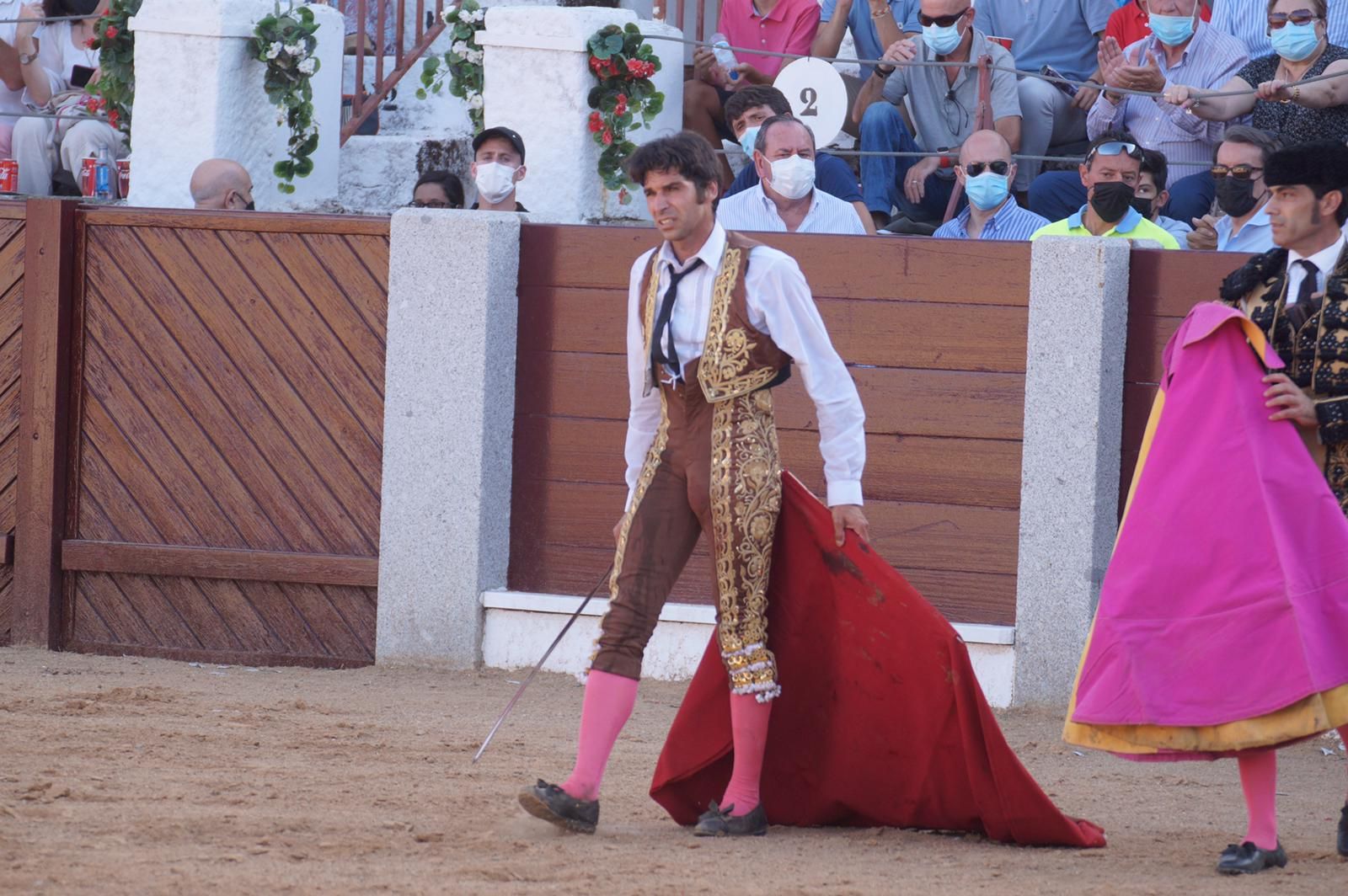 cayetano-golpeado-en-la-plaza-de-guijuelo-3