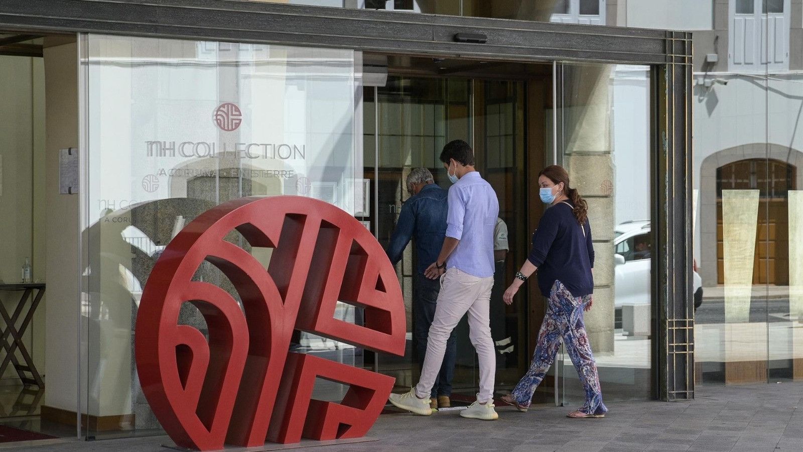 74f5838d 085a 463e a8bb 6dbea6669e76