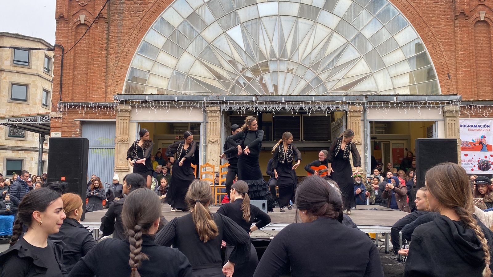 Mañana de Navidad, flamenco y mercado en Zamora