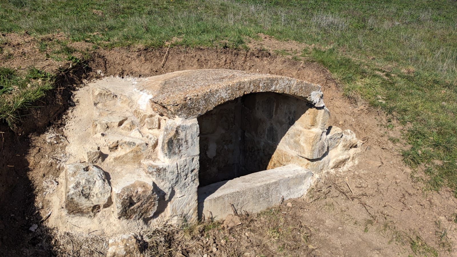 Fuente de la charca de Canóniga en La Vellés