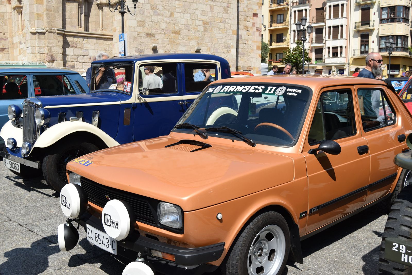 xxi-concentracion-internacional-de-citroeen-2cv-y-clasicos-30