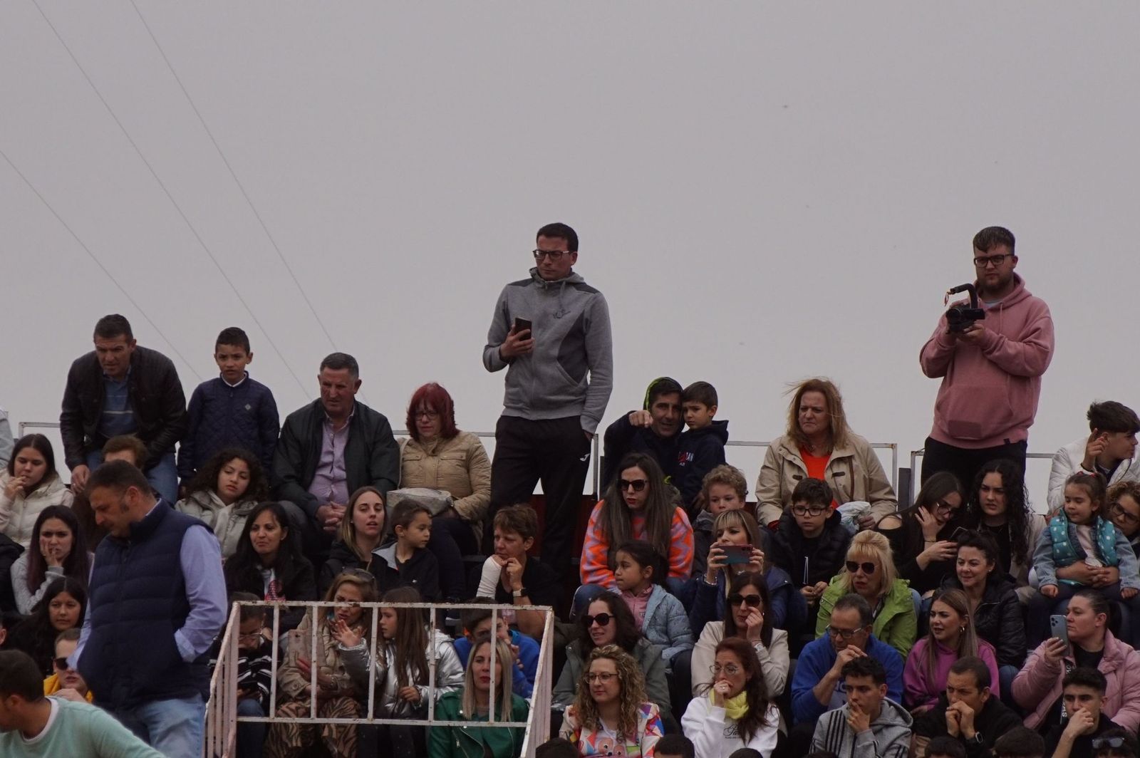 ambiente-y-participacion-durante-el-toro-del-voto-en-villoria-suelta-de-dos-toros-del-cajon-foto-juanes-34