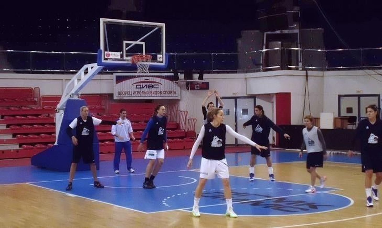 Avenida desafía a la 'selección mundial'