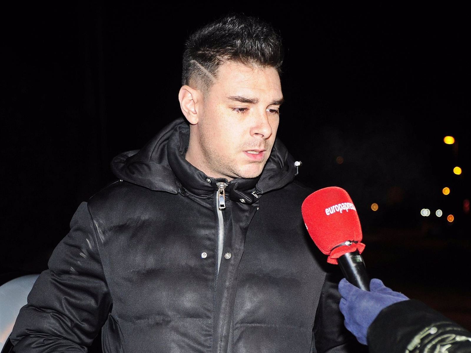 Jacobo Ostos, destrozado tras el fallecimiento de su padre | EP