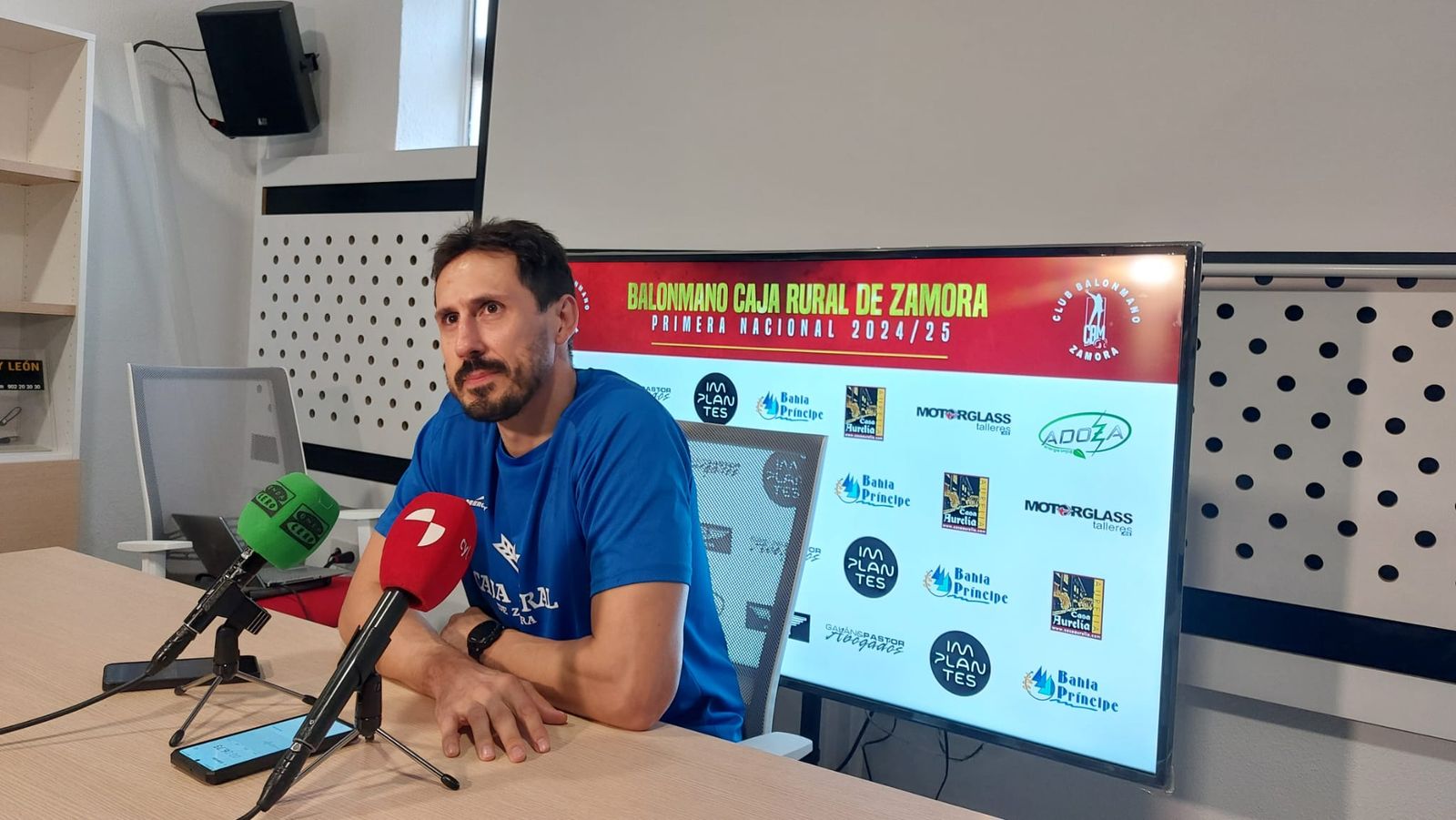 Fer Ruiz en rueda de prensa.