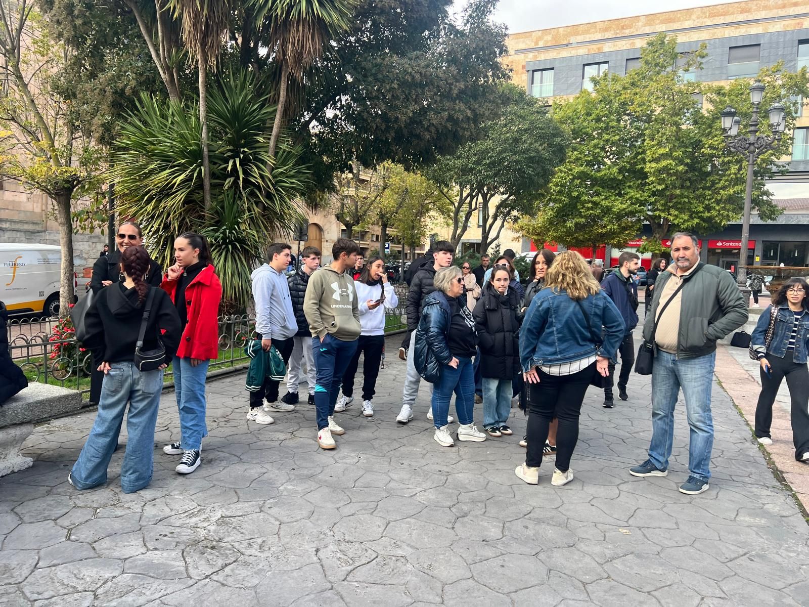 El Sindicato de Estudiantes de Salamanca reune a más de cien personas para poner "freno" al acoso escolar