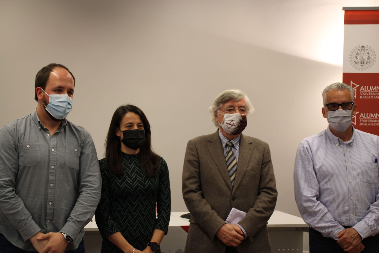 conferencia-comunicacion-y-pandemia-con-veronica-sanchez-romero-diego-matos-felix-valero-y-roman-alvarez-2