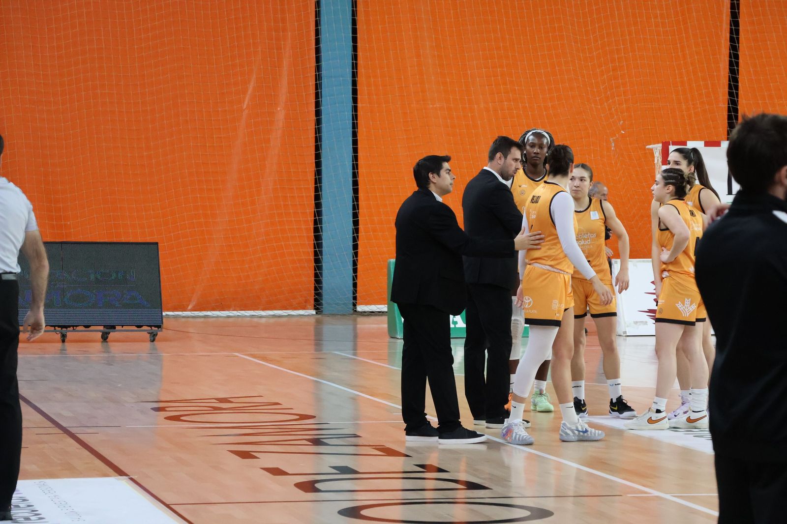 Partido entre CD Zamarat y Cajasol Baloncesto Sevilla