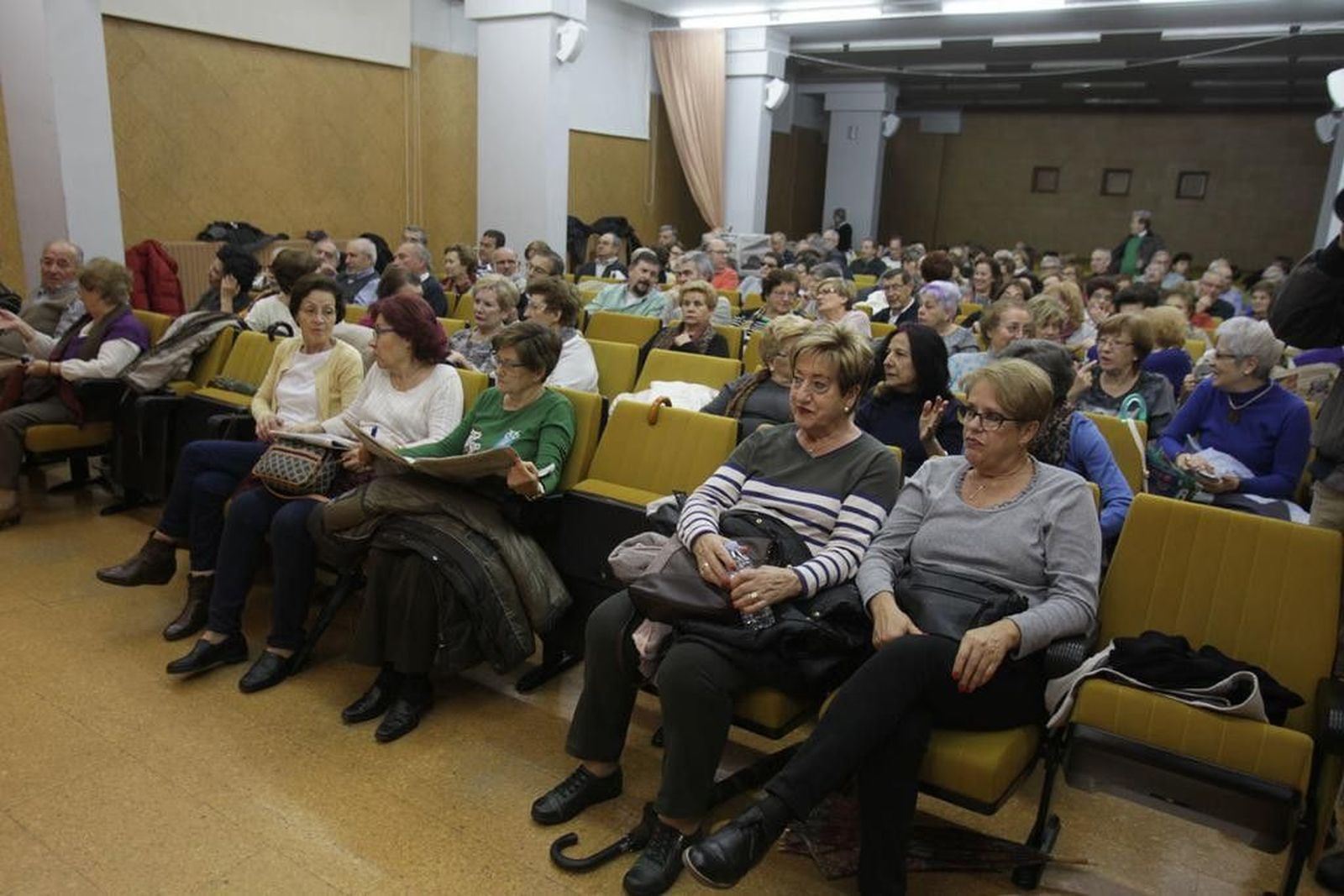 Conferencia del programa Interuniversitario de la Experiencia.